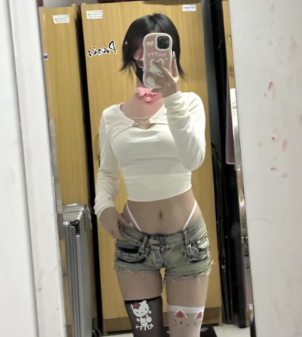 图片[1]-B站Up-Ashley舰长资源-[271P-9V-3.47G]-十六楼